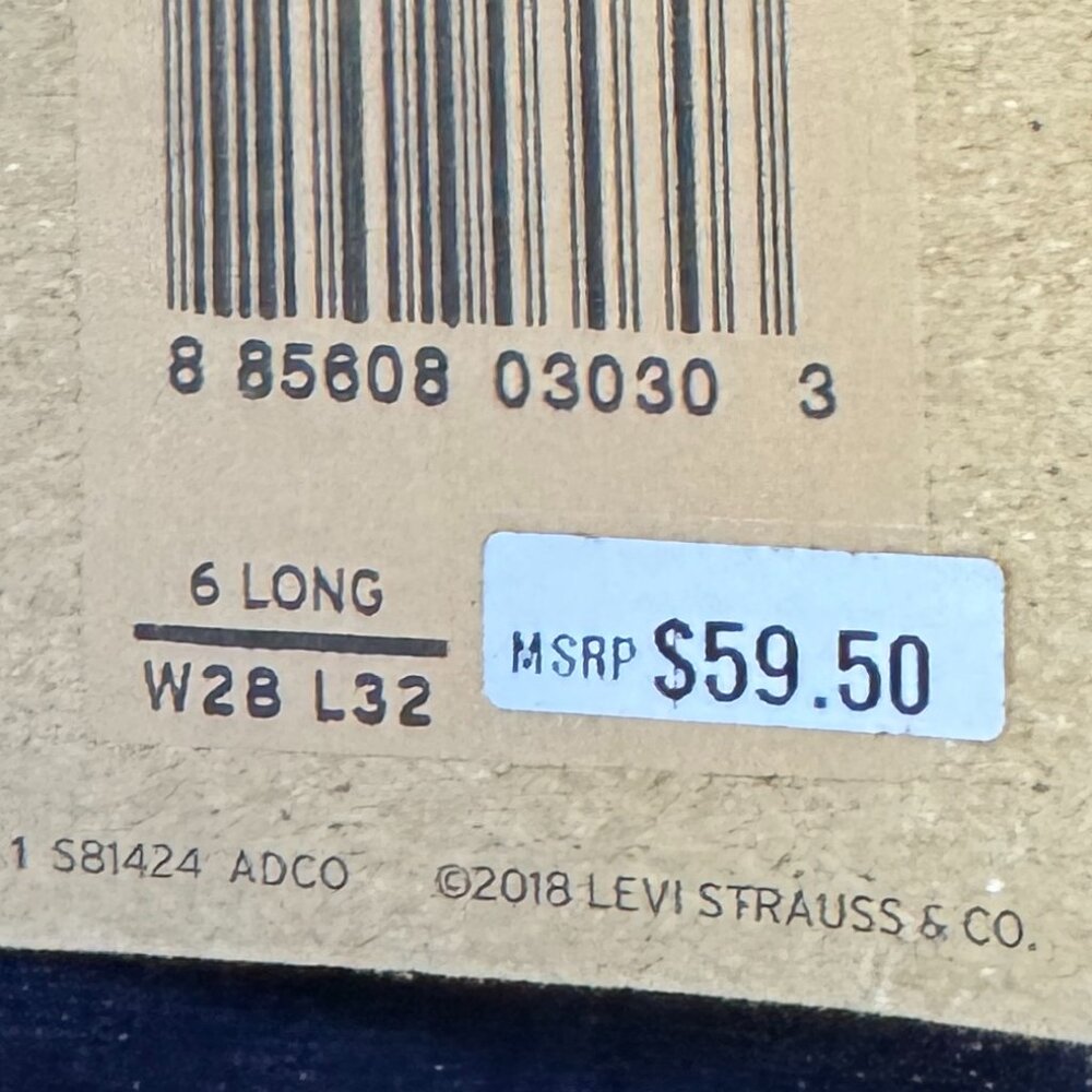 NWT Levi's 311 Shaping Skinny Dark Wash Jeans - Picture 6 of 9